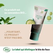 ⚠️ Attention aux faux cosmétiques bio ! 🚨🌿

Le greenwashing est partout, et les cosmétiques n'y échappent pas... Certaines marques non certifiées utilisent un seul ingrédient bio comme un simple argument marketing pour donner une image "verte" à des produits qui ne le sont pas du tout. 😯

Ne tombez pas dans le piège ! Un seul ingrédient bio caché au milieu d'une longue liste d’ingrédients chimiques controversés n’en fait pas un produit bio. ❌

Seul le label Cosmébio vous assure qu'un produit est réellement bio et naturel. Avec Cosmébio, pas de fausses promesses : chaque produit labellisé respecte des critères stricts de naturalité, de durabilité, et de transparence. ✅

Alors, voici notre petit conseil 💡: soyez curieux !
Prenez le temps de lire les étiquettes, posez des questions, et choisissez des cosmétiques labellisés Cosmébio, le label qui distingue le bio du faux. ✊💚

#distinguelebiodufaux #cosmebio #cosmetiquebio #cosmetiquenaturel #greenwashing
________________________________________________

https://www.cosmebio.org/fr/label-qui-distingue-bio-du-faux/